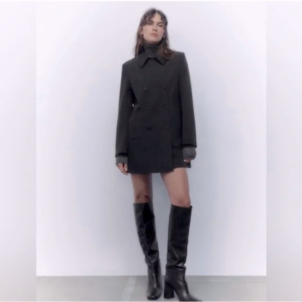 ZARA DOUBLE BREASTED SHORT COAT!! Super cool and goes with almost anything.